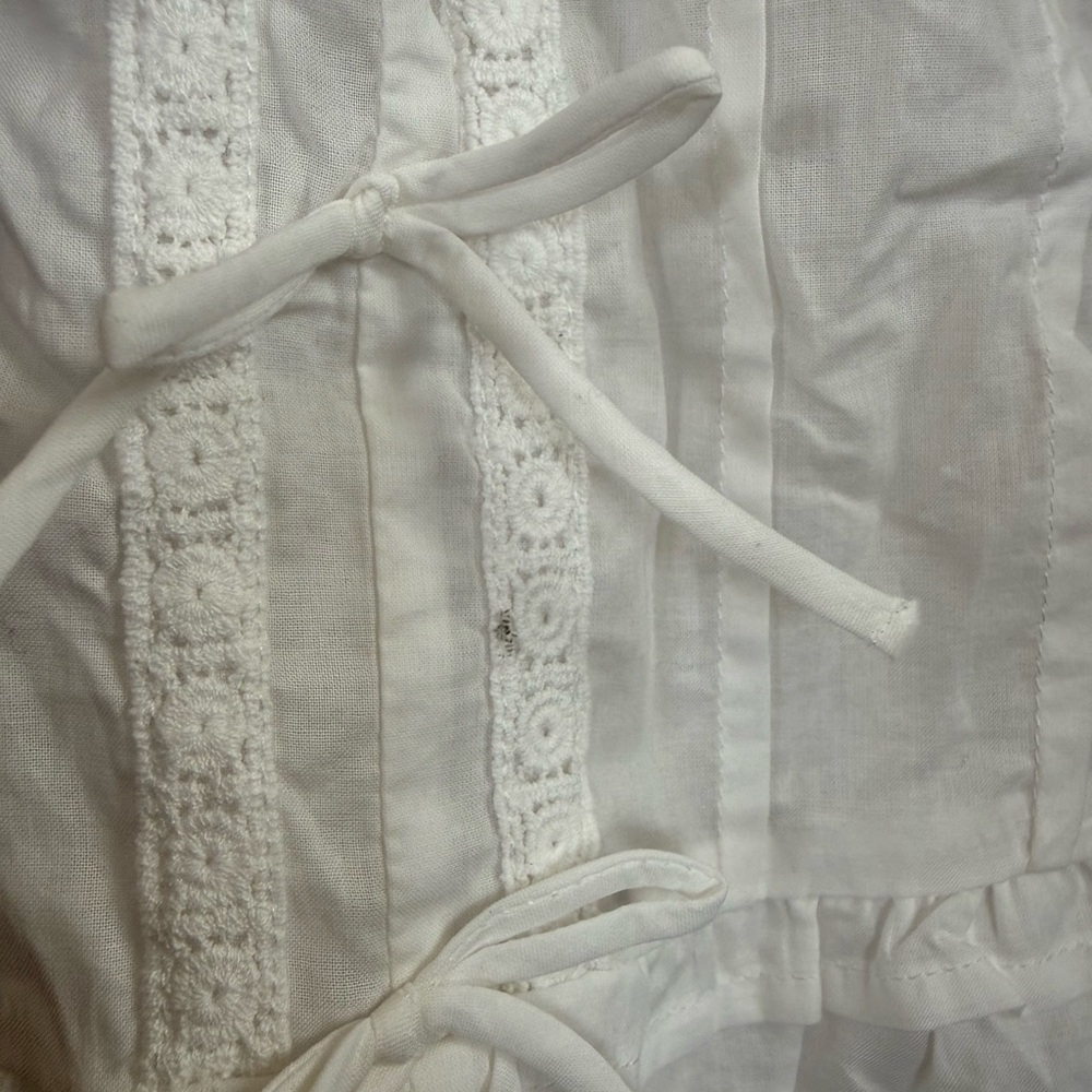 Art Class White Ruffled Top - Picture 3 of 4